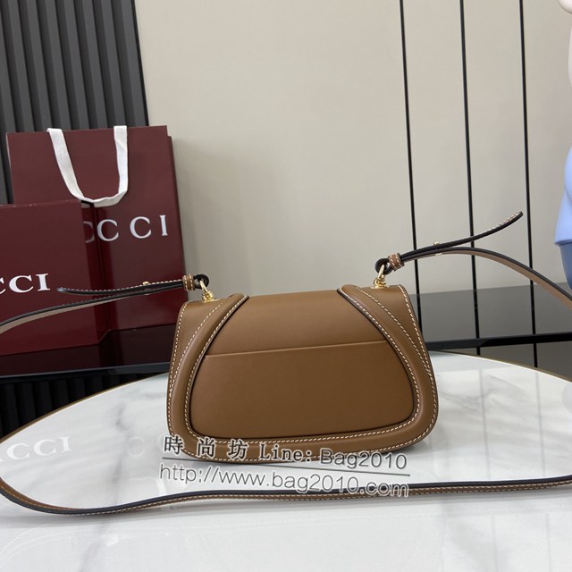 Gucci專櫃古馳最新款Blondie系列迷你肩背包斜挎女包 jh2149型號：815700